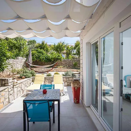 Couette-café Boutique Sveti Petar, On The Beach, Heated Pool & Boat Berth - Adult Only