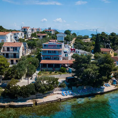 Boutique Sveti Petar, On The Beach, Heated Pool & Boat Berth - Adult Only Nečujam