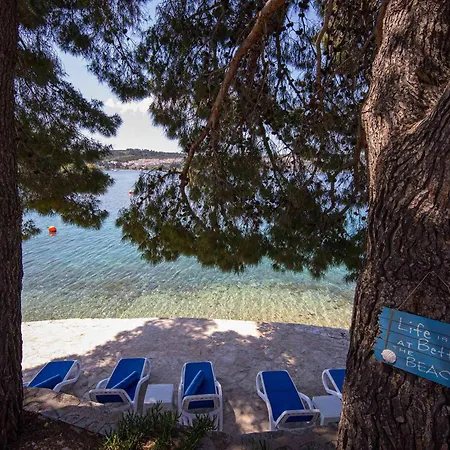 Boutique Sveti Petar, On The Beach, Heated Pool & Boat Berth - Adult Only 3* Nečujam
