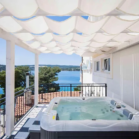 Couette-café Boutique Sveti Petar, On The Beach, Heated Pool & Boat Berth - Adult Only 3*