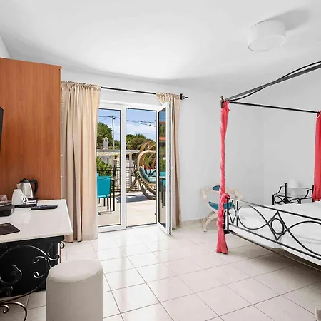 Couette-café Boutique Sveti Petar, On The Beach, Heated Pool & Boat Berth - Adult Only Nečujam
