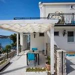 Boutique Sveti Petar, On The Beach, Heated Pool & Boat Berth - Adult Only 4* Nečujam