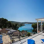 Boutique Sveti Petar, On The Beach, Heated Pool & Boat Berth - Adult Only 4* Nečujam