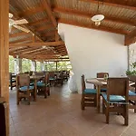 Alojamento de Acomodação e Pequeno-almoço Boutique Sveti Petar, On The Beach, Heated Pool & Boat Berth - Adult Only Nečujam