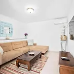 Boutique Sveti Petar, On The Beach, Heated Pool & Boat Berth - Adult Only Alojamento de Acomodação e Pequeno-almoço Nečujam