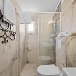 Boutique Sveti Petar, On The Beach, Heated Pool & Boat Berth - Adult Only Alojamento de Acomodação e Pequeno-almoço Nečujam