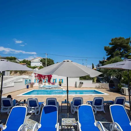 Boutique Sveti Petar, On The Beach, Heated Pool & Boat Berth - Adult Only Nečujam