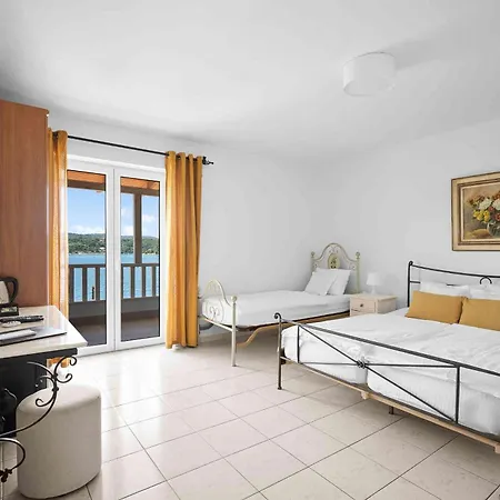 B&B Boutique Sveti Petar, On The Beach, Heated Pool & Boat Berth - Adult Only Nečujam