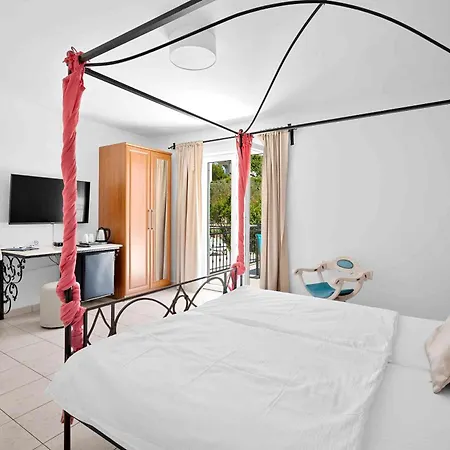 فندق مبيت وإفطار Boutique Sveti Petar, On The Beach, Heated Pool & Boat Berth - Adult Only