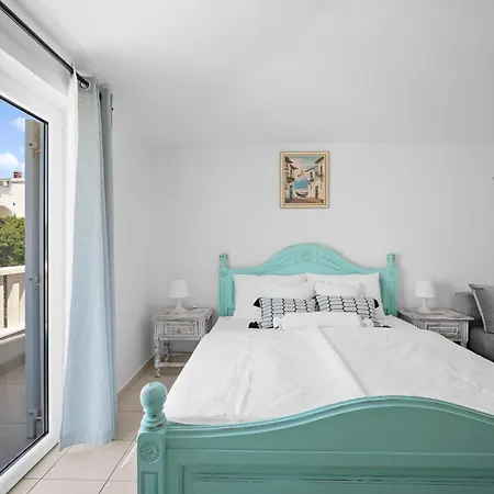Boutique Sveti Petar, On The Beach, Heated Pool & Boat Berth - Adult Only Nečujam