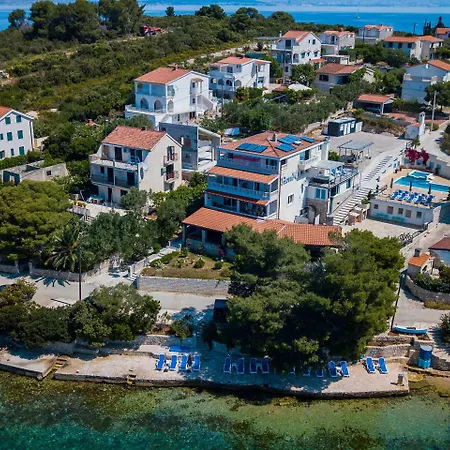 Boutique Sveti Petar, On The Beach, Heated Pool & Boat Berth - Adult Only B&B 4*