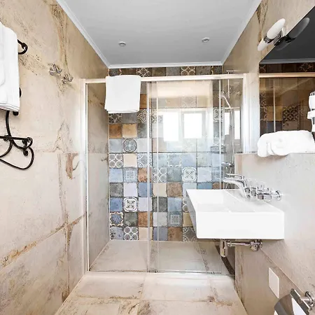 Boutique Sveti Petar, On The Beach, Heated Pool & Boat Berth - Adult Only B&B Nečujam
