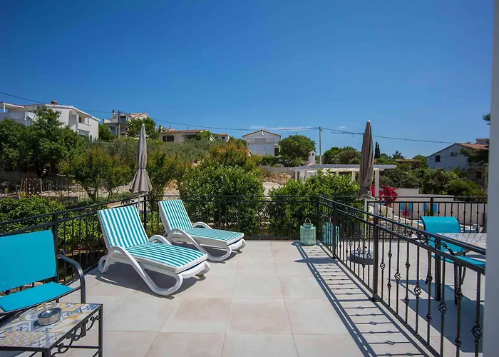 Boutique Sveti Petar, On The Beach, Heated Pool & Boat Berth - Adult Only Bed & Breakfast 4*