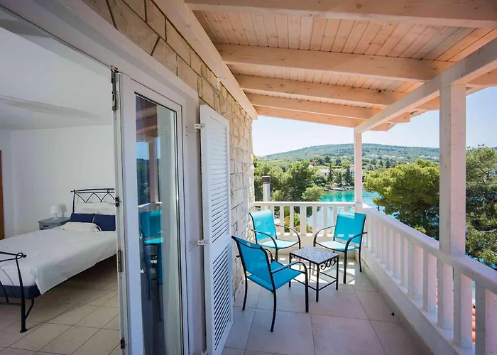 Bed & Breakfast Boutique Sveti Petar, On The Beach, Heated Pool & Boat Berth - Adult Only