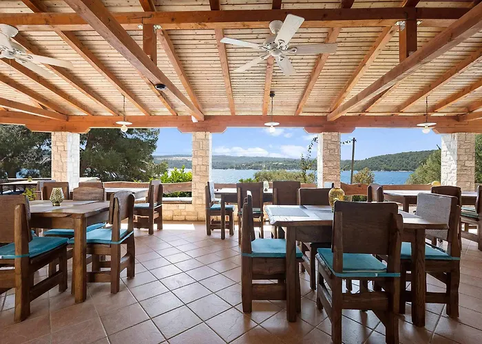 Boutique Sveti Petar, On The Beach, Heated Pool & Boat Berth - Adult Only Bed & Breakfast 4*