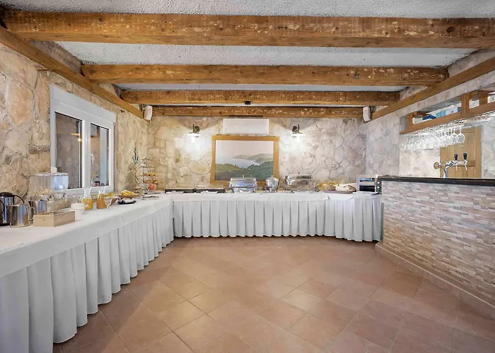Bed & Breakfast Boutique Sveti Petar, On The Beach, Heated Pool & Boat Berth - Adult Only