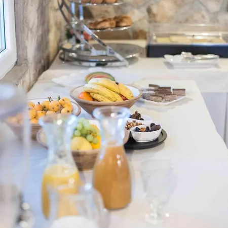 Boutique Sveti Petar, On The Beach, Heated Pool & Boat Berth - Adult Only Bed and breakfast Nečujam